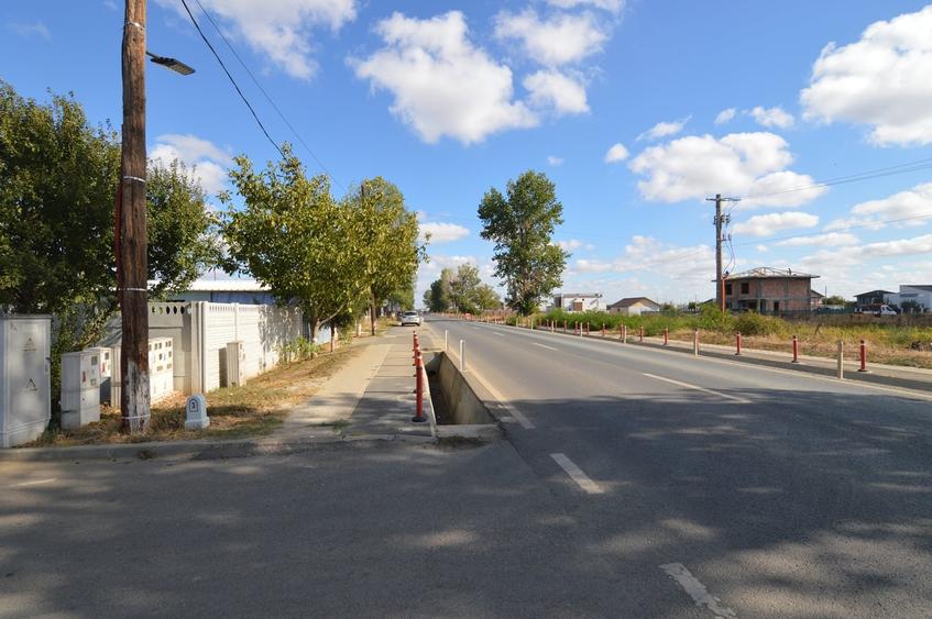 Teren Construcții intravilan de 469 mp, în Vidra