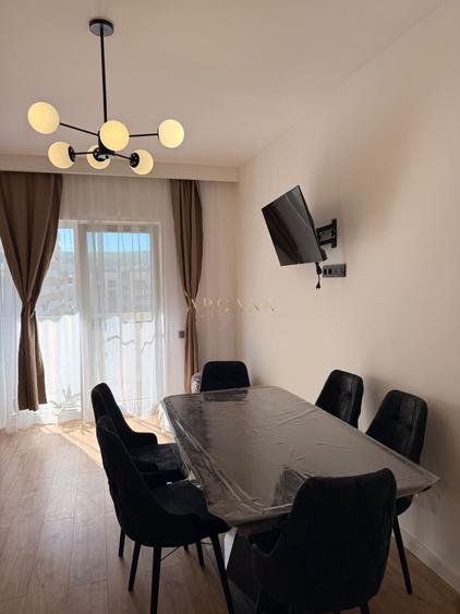 Apartament cu 2 camere semidecomandat, mobilat în Florești