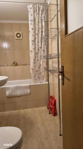 Apartament cu 4 camere decomandat în Giurgiului