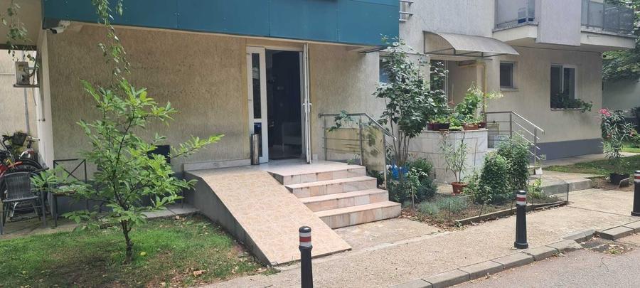 Apartament cu 2 camere semidecomandat în Odăile