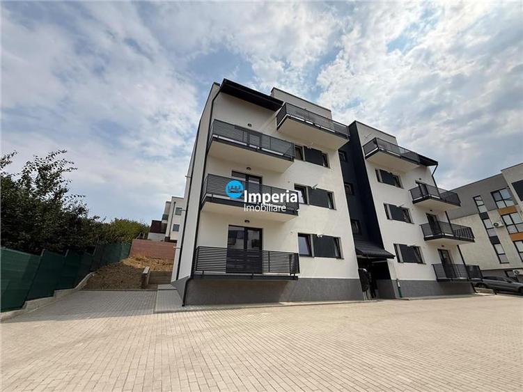 Apartament cu 2 camere decomandat în Rediu
