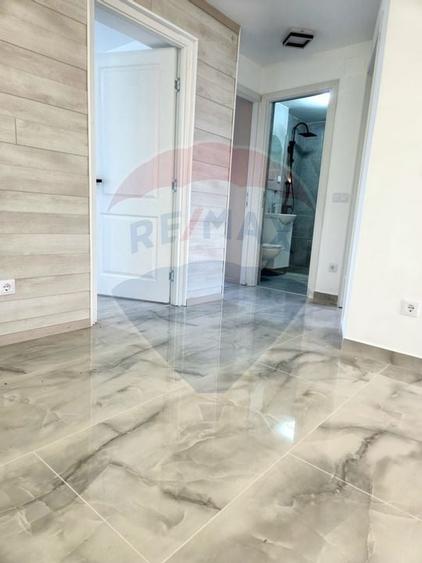 Apartament cu 4 camere de vânzare,  str. 1 Decembrie 1918 - 8