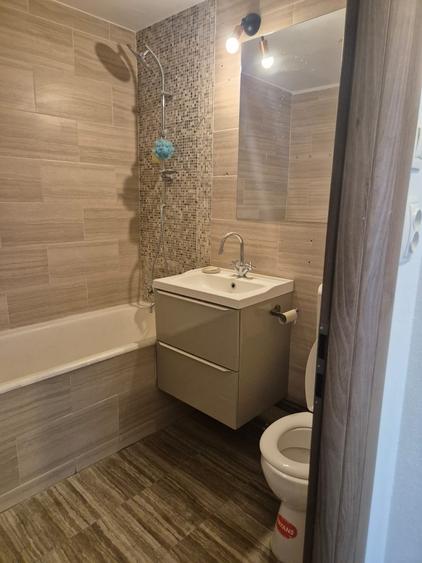 Apartament cu 3 camere de vânzare - Str. Fântânica, București - 9