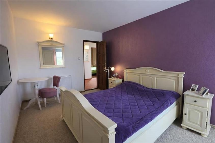 Casa nordica luminoasa, gata de mutat, garaj cald,spatiu de poveste la mansarda, - 5