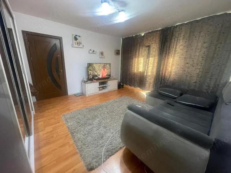 Apartament 2 camere, 54 mp, bucatarie spatioasa, Craiovita Noua - 1