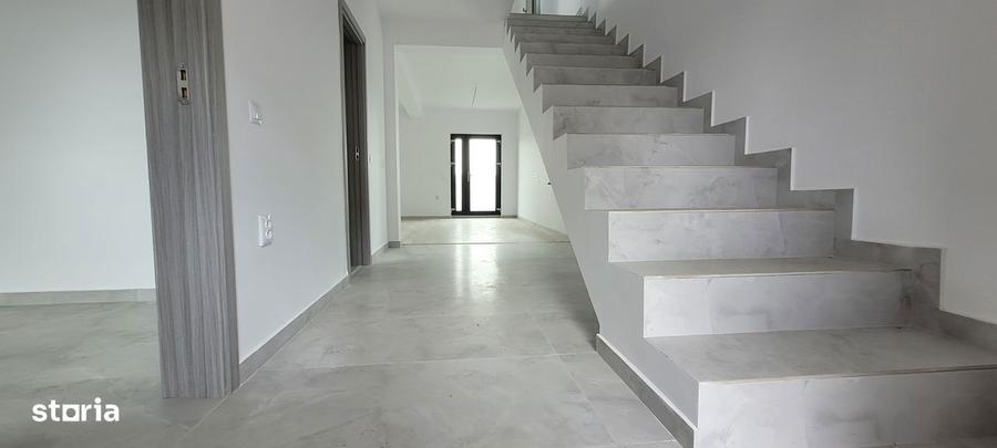 Duplex P+1+Pod mansardat, 5 camere, teren 250 mp, Penny & STB 5 min - 10