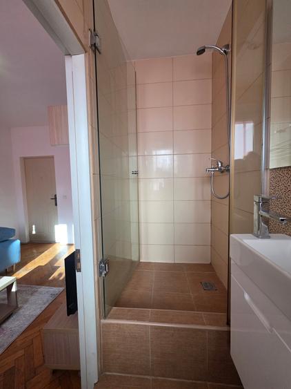 ROMANA - Garsonieră cochetă de închiriat – fix în centrul acțiunii ! Centrala! - 8