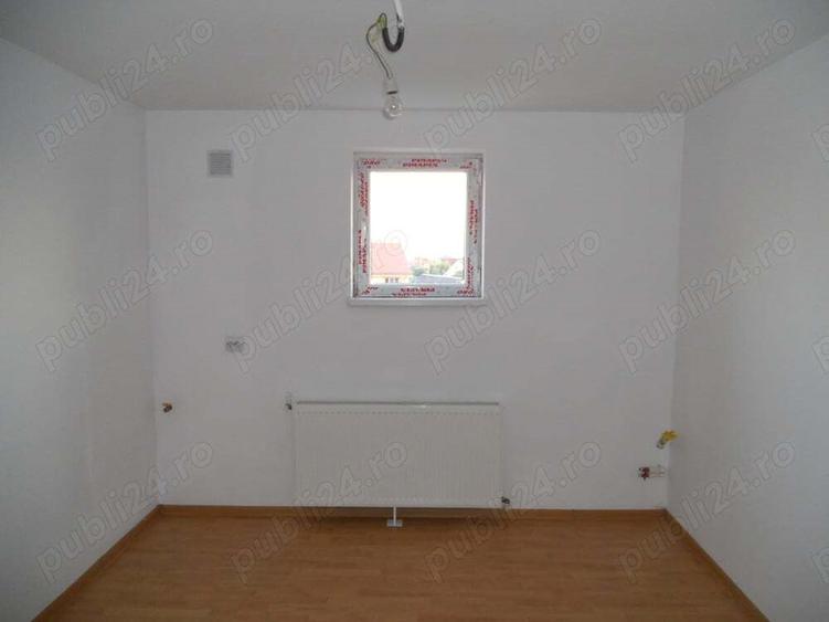 apartament 3 camere 100 M, nemobilata, imobil privat, zona Lisimed - 1