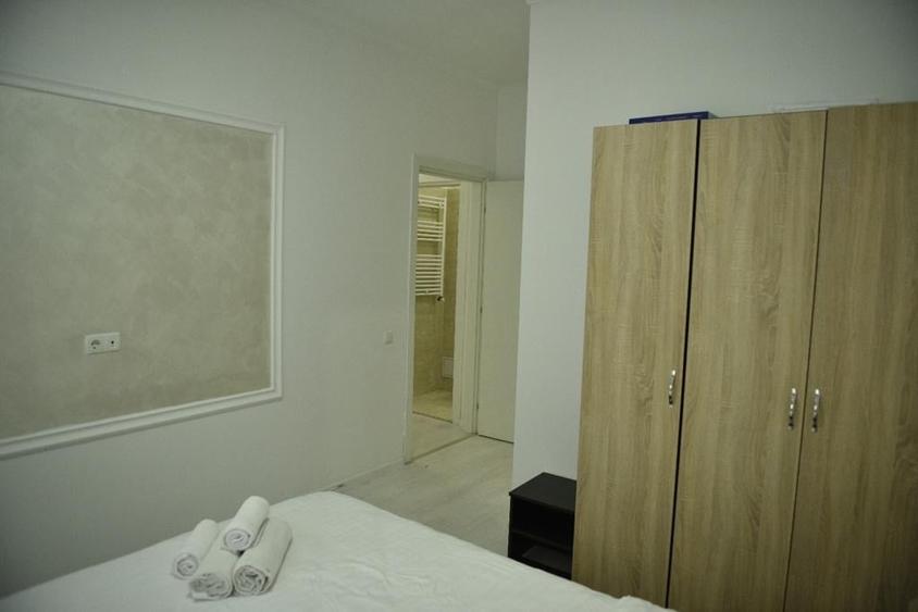 Apartament cu 3 Camere de Inchiriat - 12