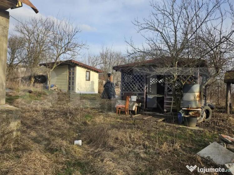 Casa intabulata la rosu langa DN24 in Schitu Duca - 3