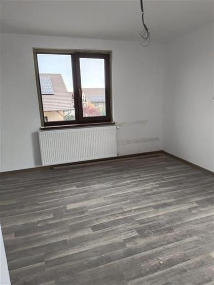 Oportunitate! Casa spatioasa in Stupini, Brasov - 5