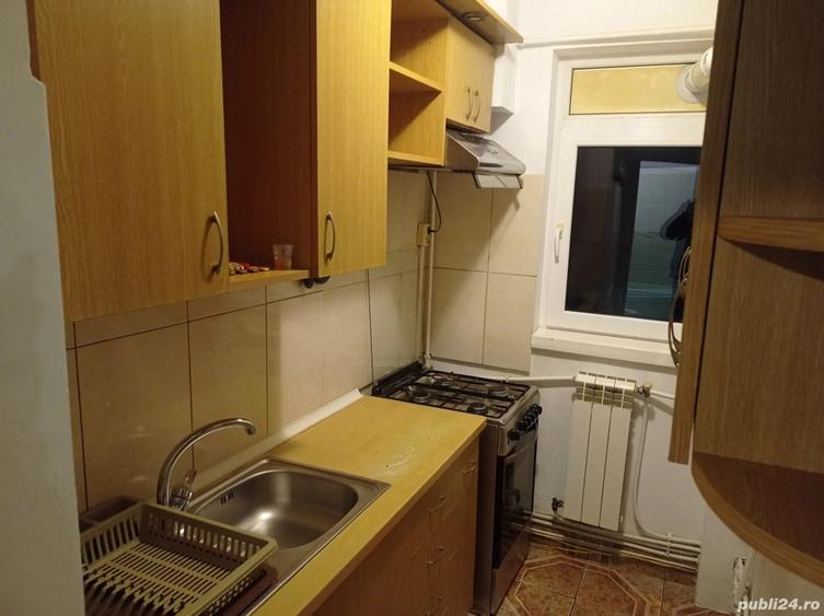 Inchiriez apartament 2 camere - 5
