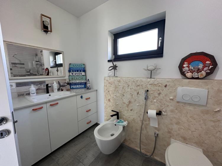 Casă modernă de vânzare în Someseni - 11