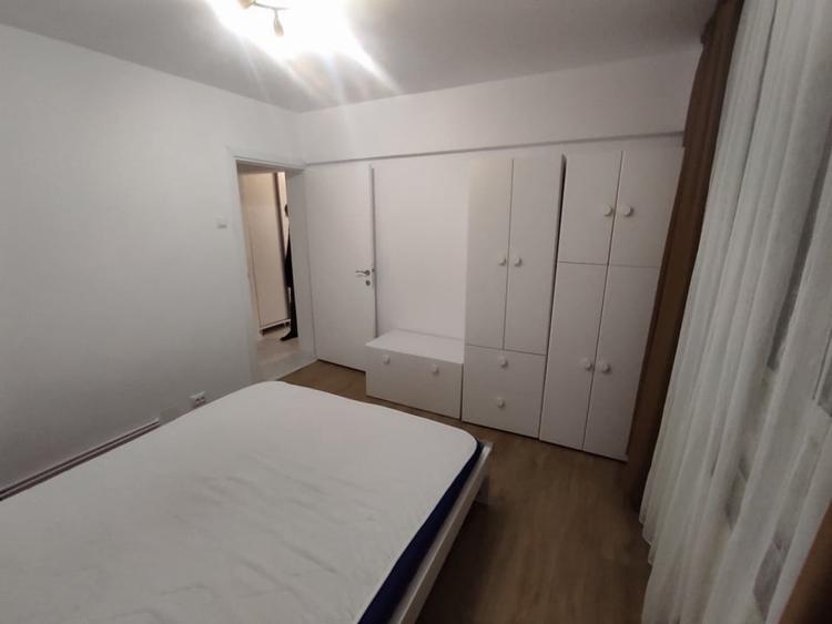 Apartament 2 camere decomandat, 53 mp, zona George Enescu - 4