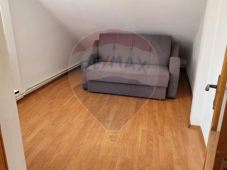 VILĂ MIXTĂ DE VÂNZARE – STRADA 1 DECEMBRIE 1918 - 20