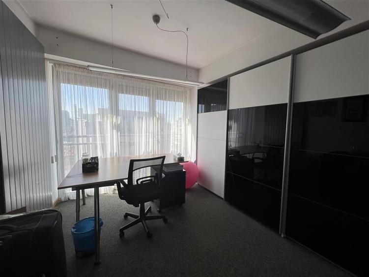 Oferta inchiriere penthouse zona Armeneasca / Strada Toamnei - 42