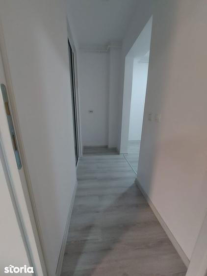 Bloc nou! Vanzare apartament 2 camere, zona micro 6 - Targoviste - 11