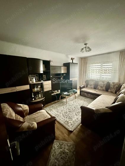 Apartament 3 camere - Zona Garii