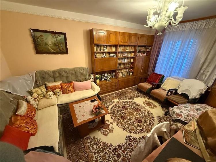 APARTAMENT 2 CAMRERE, BD UNIRII - 1