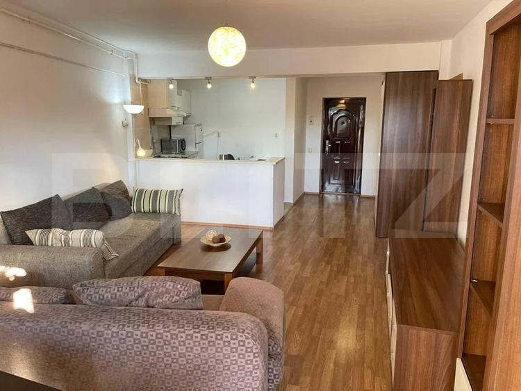 Apartament de 2 camere, 54 mp, zona semicentrala - 1