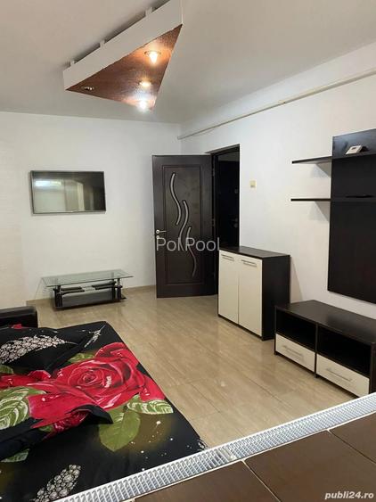 Inchiriez apt 2 camere zona Universitati campus.