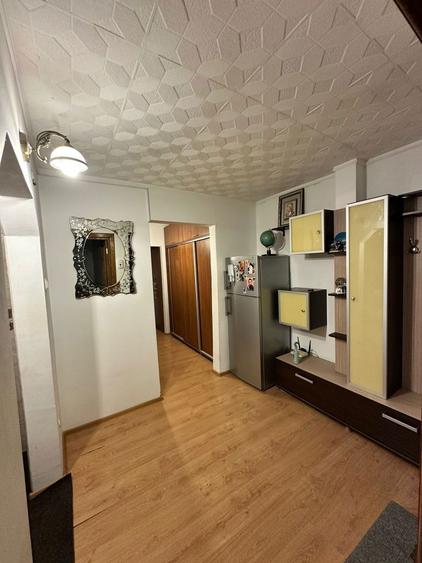 Vand apartament 3 camere zona HCC - 1