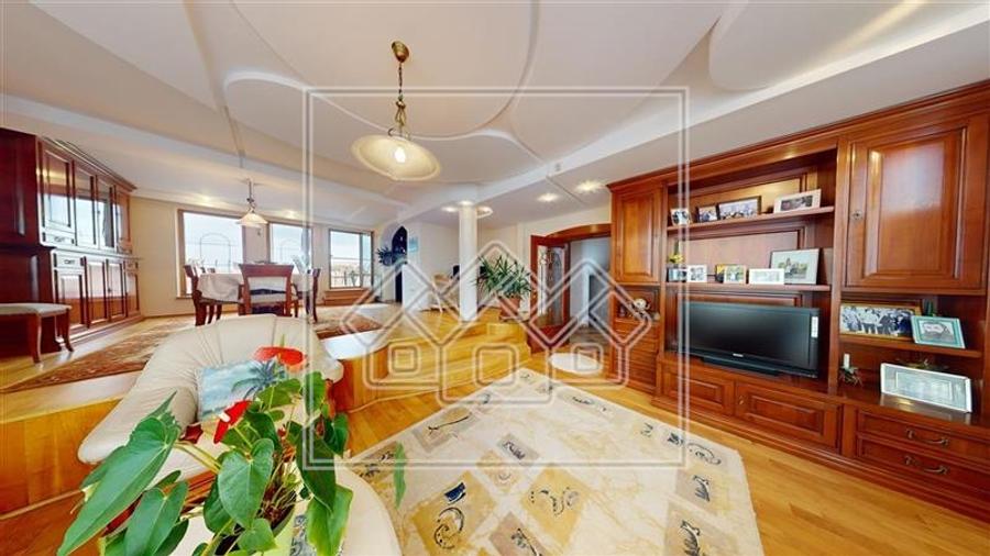 Casa de vanzare in Sibiu - individuala - 278 mp utili - - 55