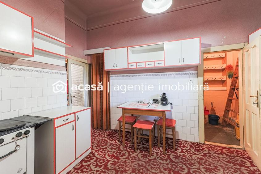 Acasă mare în centrul Aradului! 4 camere - 130 mp utili! - 6