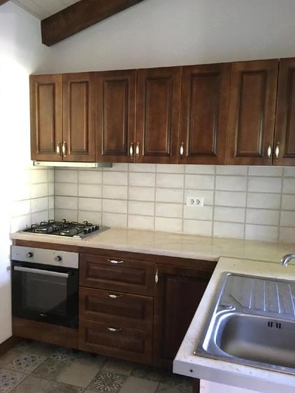 Casă cu Teren 400 Mp în Horia