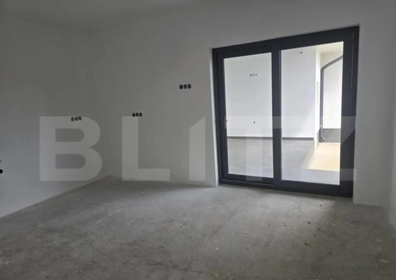 Casa 2 camere, 120 mp -7.8 ari teren . Lazuri - 8