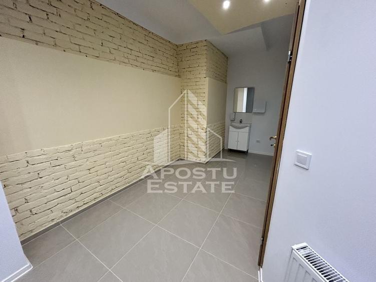 Spațiu comercial 138 mp, clinică medicală amenajată, zona Băile Neptun - 9