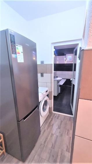 2dec Micro 21  mob util  2 balcoane - 2