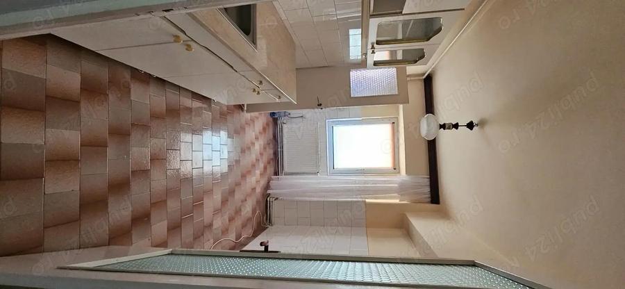 Apartament 3 camere, dec, 67 mp, Et. 4, Str. Pietei, Bl. 30, Zona Pod - 2