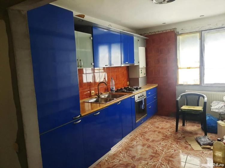 De Vanzare Apartament - 5