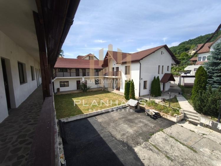 Proprietate cu 20 de camere și 11 ari de teren lângă Stadionul Baia Mare -