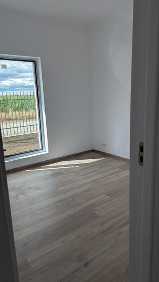 Casa noua finalizata!  Buftea,  25 de min de București - 3