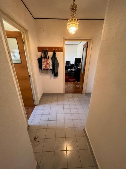 Piata Alba Iulia - vedere pe spate - Bloc Mixt - 7