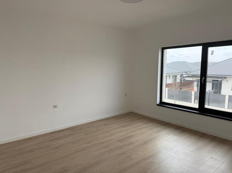 Vila  3 camere cu gradina Tunari - 5