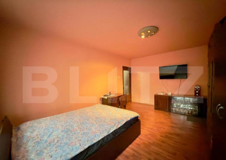 Apartament decomandat, 2 camere, 51 mp, zona Pelendava, 1 Ma - 8