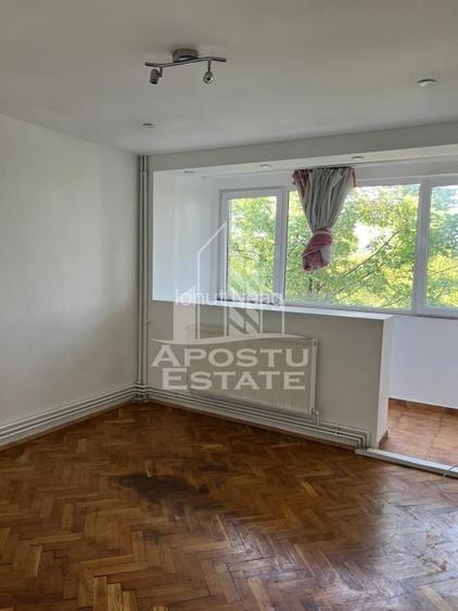 Apartament cu 2 camere decomandat, mobilat în Spitalul Județean Apartament cu 2 camere decomandat, mobilat în Spitalul Județean