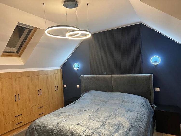 Vand apartament Zamca (casa de pensii ) - 8