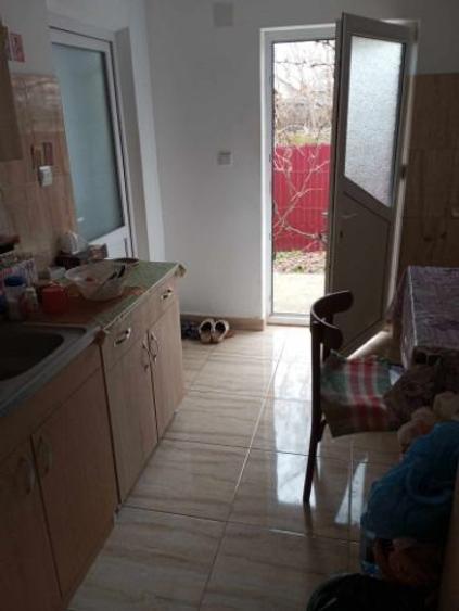 Apartament cu doua camere decomandat - 1