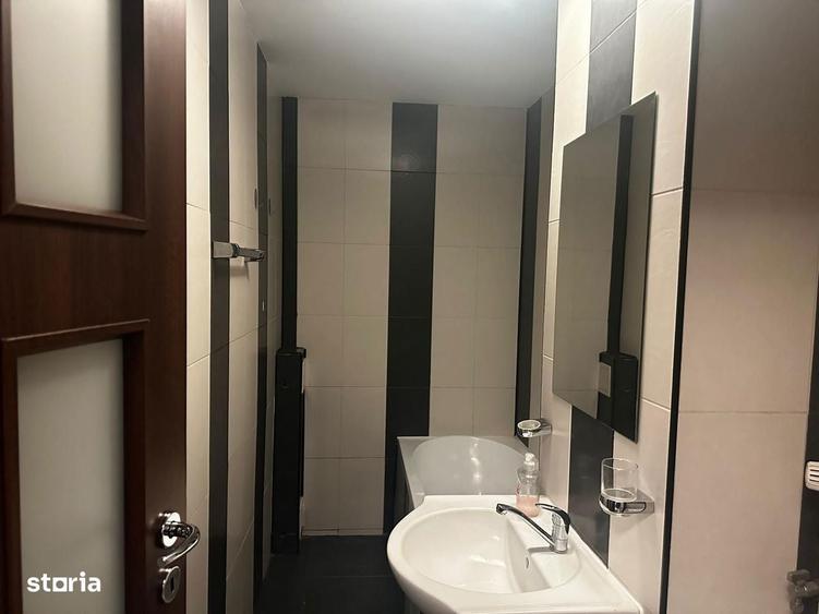 Garsoniera Spatioasa Renovata Comision 0 - 3