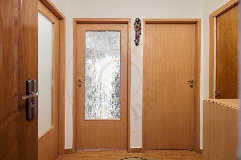 APARTAMENT DOUA CAMERE DECOMANDAT RAZBOIENI - 8