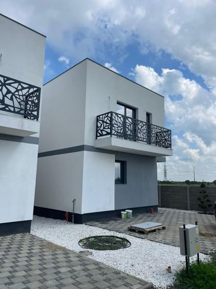 Duplex despartit prin camera tehnica - 15