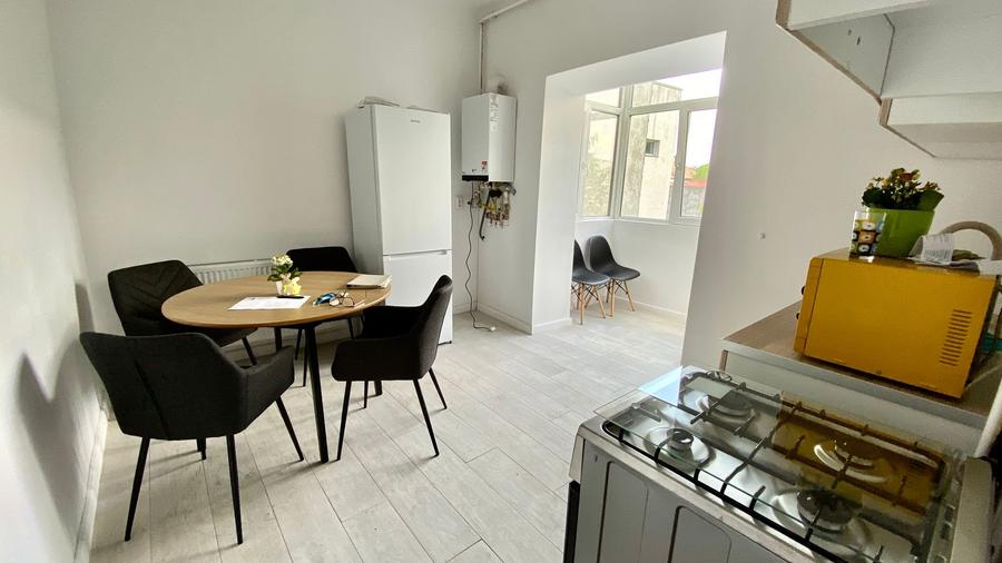 Apartament de vânzare, 2 camere, 60 mp, 21 Decembrie zona The Office - 1