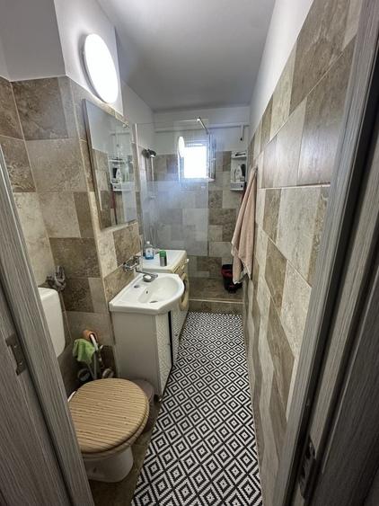 Apartament cu 2 camere decomandat în Vest