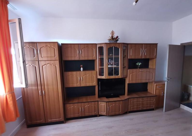 Apartament 2 camere Tractorul - 1