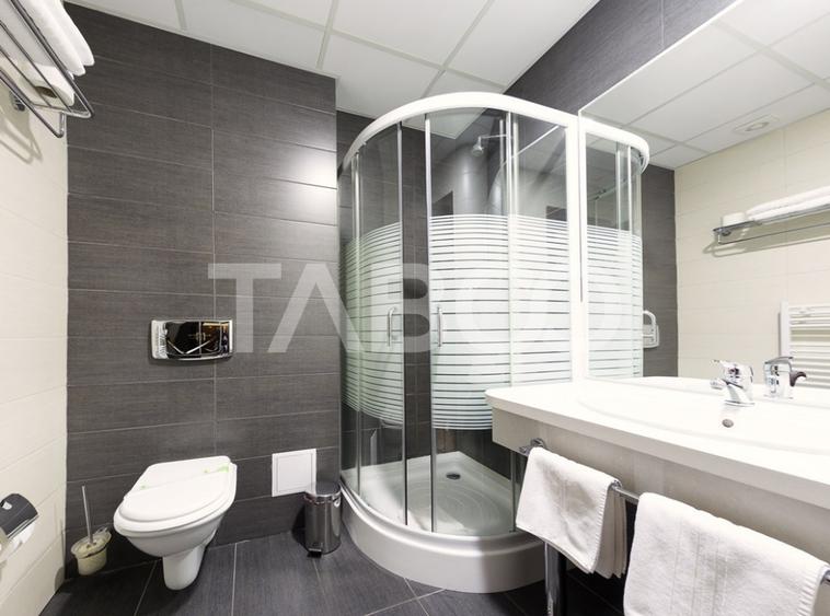 Hotel de 3* si 4* cu 64 de camere in Alba Iulia ultracentral - 36