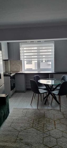 Apartament cu 2 camere decomandat în Valea Adâncă